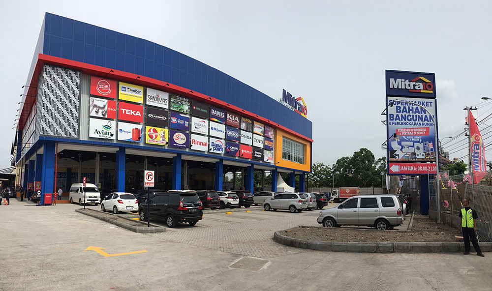 CSA Inaugurates the 34th Mitra10 Store Opening in Solo