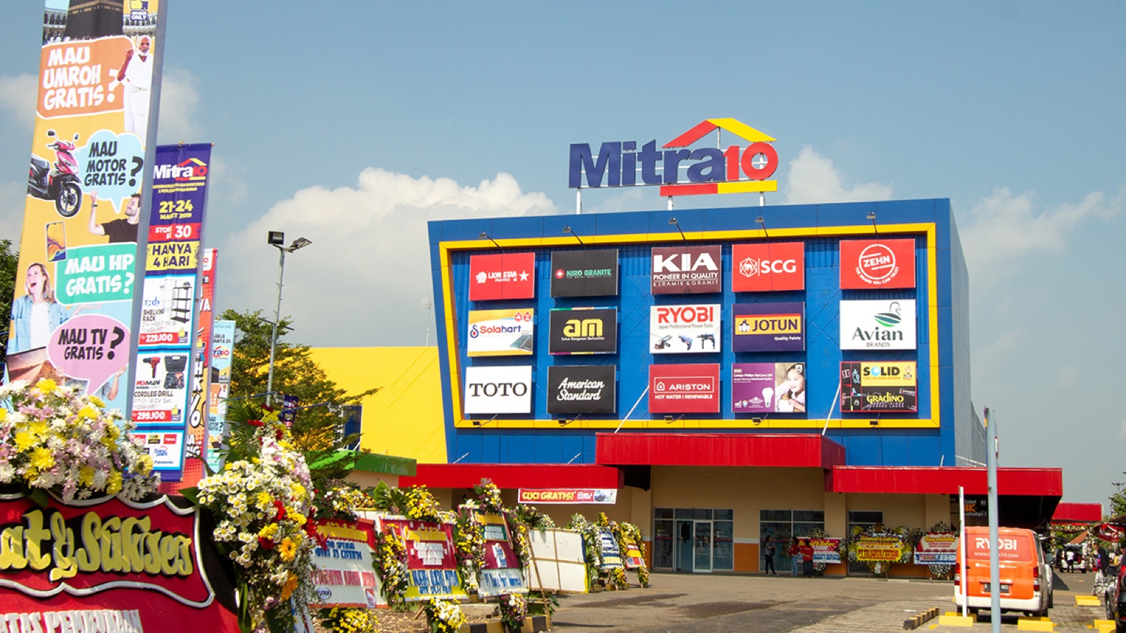 CSA Aggresive Expansion on Mitra10 Modern Retail Building Materials