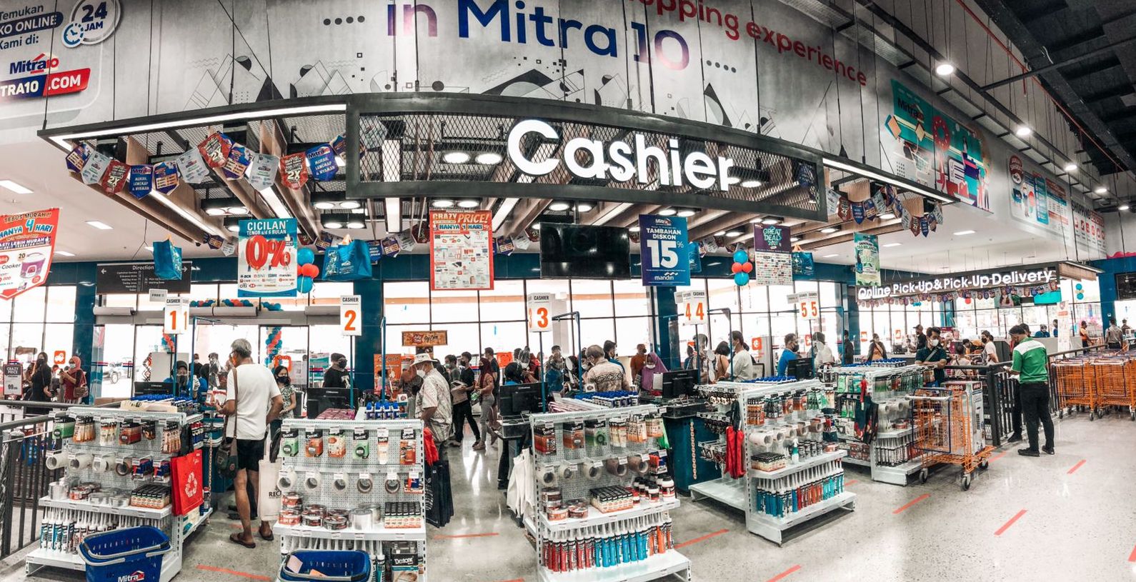 The 41th Mitra10 Outlet in Semarang, The Capital of Central Java.